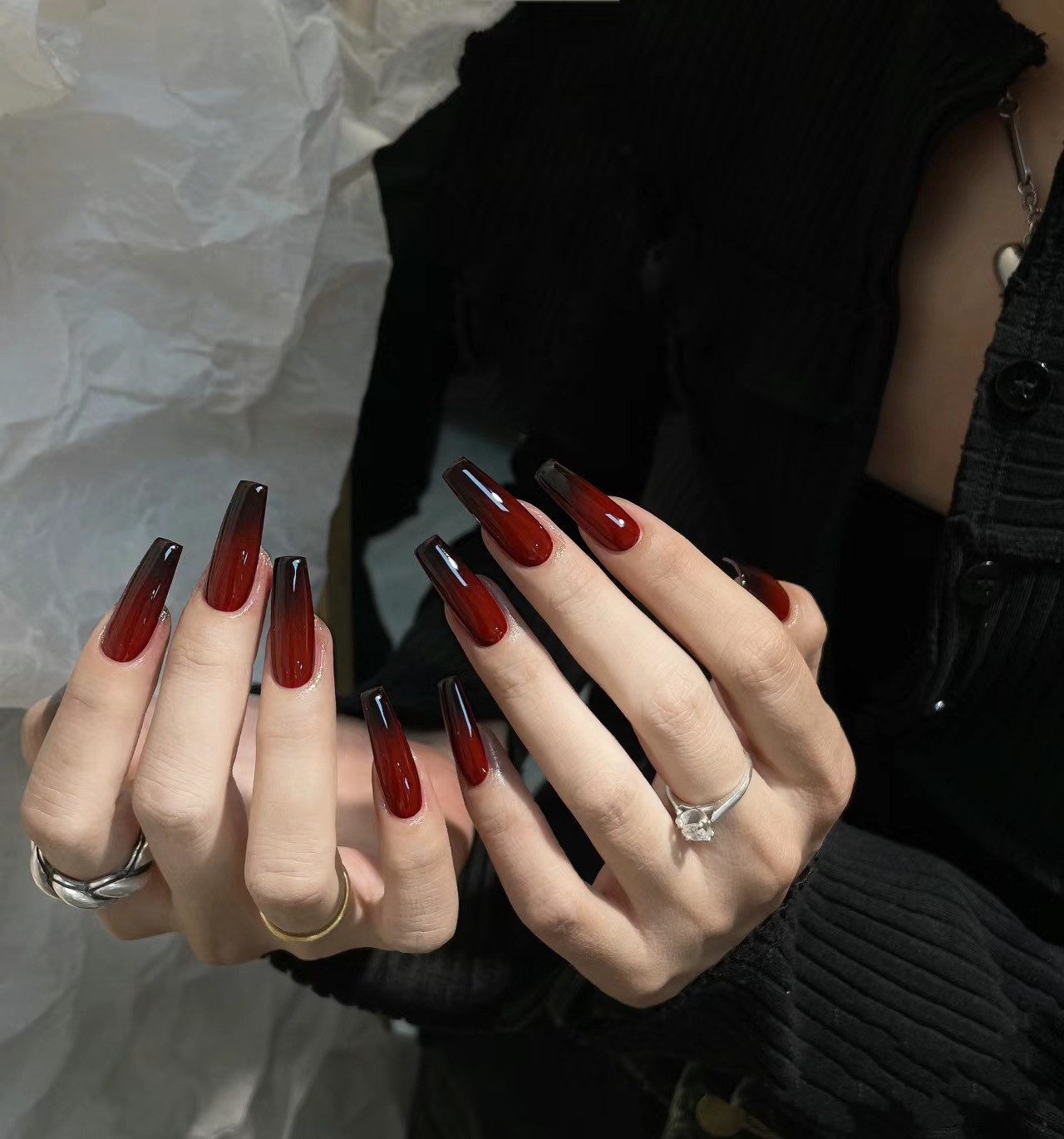 黑红渐变手工穿戴甲酷女孩美甲成品穿戴式假指甲可拆卸小红书爆款