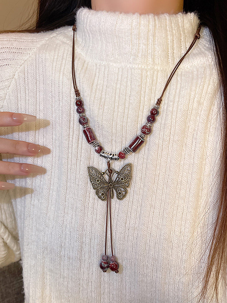 新中式蝴蝶陶瓷吊坠项链女复古民族风配饰高级设计感长款毛衣链