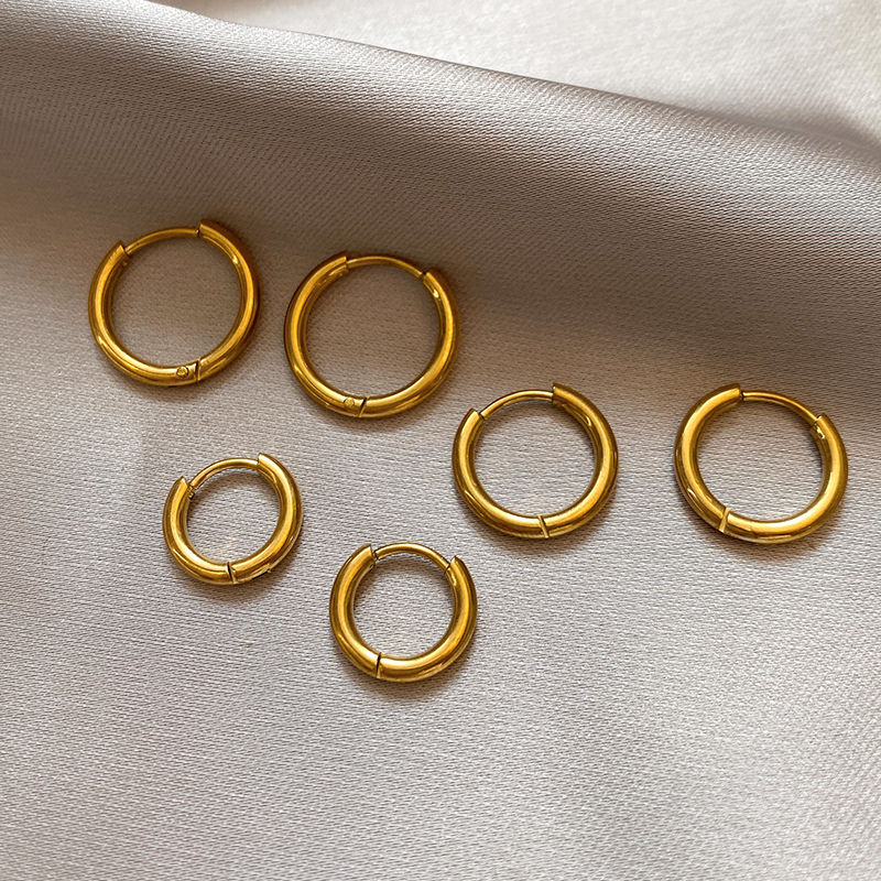 金色素圈钛钢耳饰女小巧高级感耳圈2024新款爆款简约冷淡风耳环
