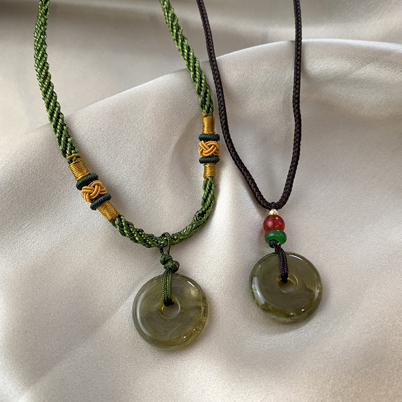 古风平安扣编织绳项链女新中式复古配饰ins小众设计高级感锁骨链