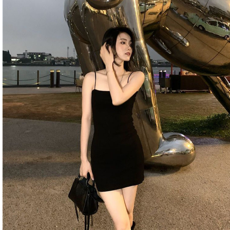法式纯欲风甜辣妹吊带连衣裙女夏季新款韩版时尚紧身性感包臀裙子