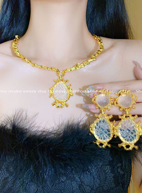 Vintage重工浮雕熔岩金属白色琉璃耳环中古套装项链项圈女choker