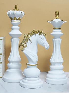 跨境新品北欧国际象棋摆件棋具国王战马王后软装艺术树脂工艺品