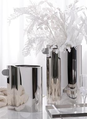 现代轻奢金属花瓶摆件琉璃样板房软装家居饰品皮质单耳不规则花器