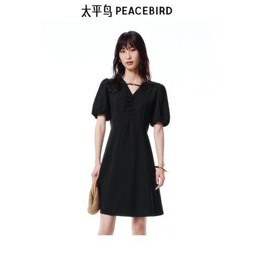 太平鸟女装夏季凉感X型收腰显瘦小黑裙连衣裙A1FAF2488