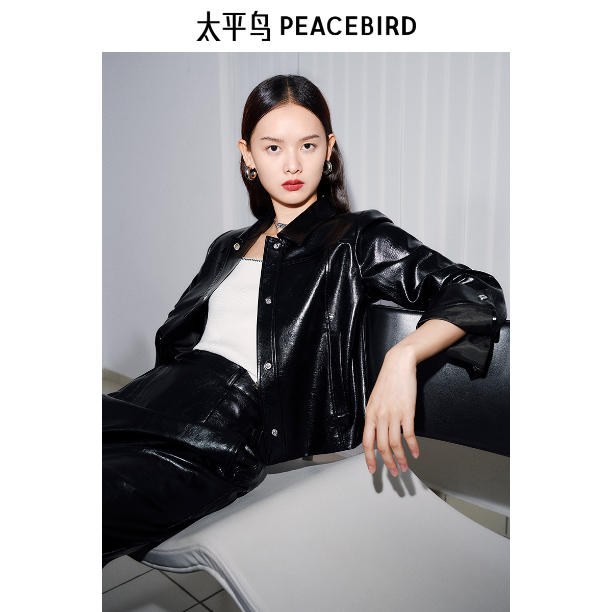 太平鸟PU油蜡皮衣外套女2025春装新款黑色时尚高级感翻领夹克外套