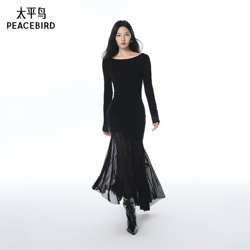 太平鸟莱赛尔绵羊毛混纺针织连衣裙女长袖A3FAF3263