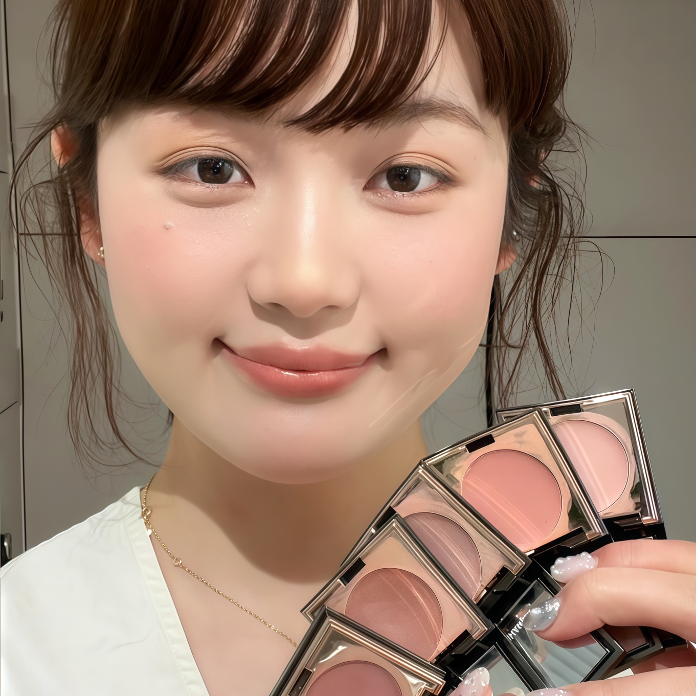 裸粉杏仁奶咖！唇颊两用平