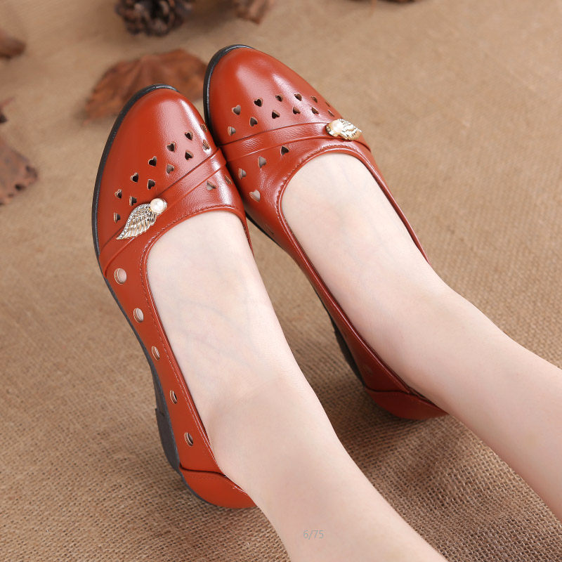 艾尚康夏季透气镂空女鞋坡跟软底妈妈鞋单鞋休闲皮鞋女套脚懒人鞋|ruв категории Женская обувь, 凉鞋, 洞洞鞋 - от Buy2taobao.com для оказания профессиональной услуги покупки агента Taobao