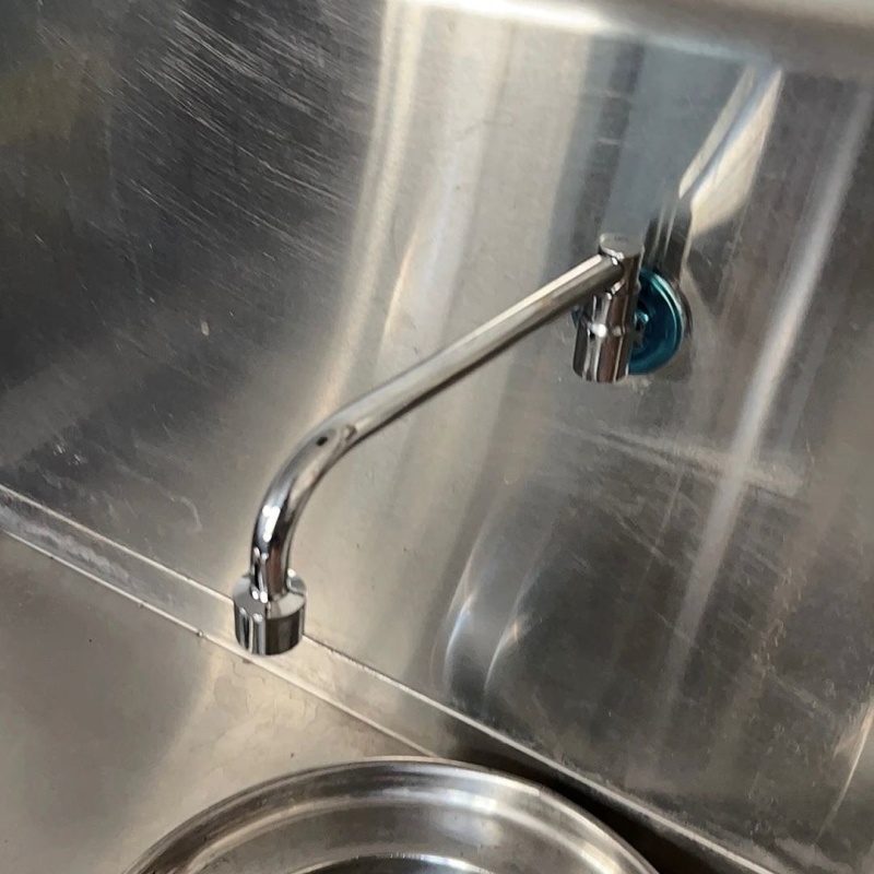 厨房灶台摇摆厨师专用半自动酒店铜4分水龙头单冷入墙式摇臂饭店