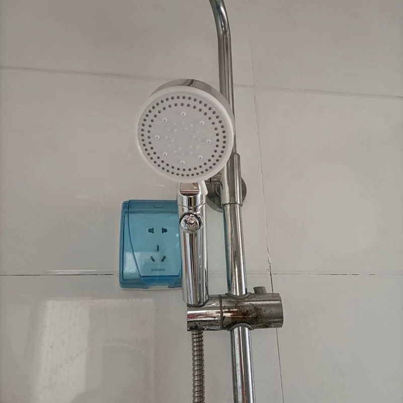 淋雨喷头莲蓬头花洒浴室浴霸黑色加压家用五档喷雾增压大出水