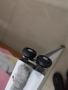 钛合金玻璃移门滑轮卫生间衣柜推拉门吊轮厨房趟门上滚轮导轨配件