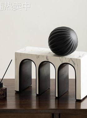 现代高级感创意摆件样板间客厅玄关酒柜装饰品现代家居办公室摆设