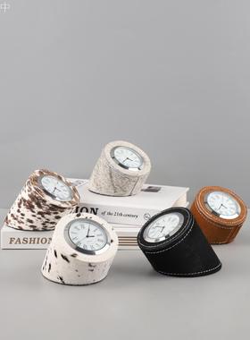 现代简约高端马毛金属时钟台钟桌面摆件客厅卧室玄关软装家居饰品