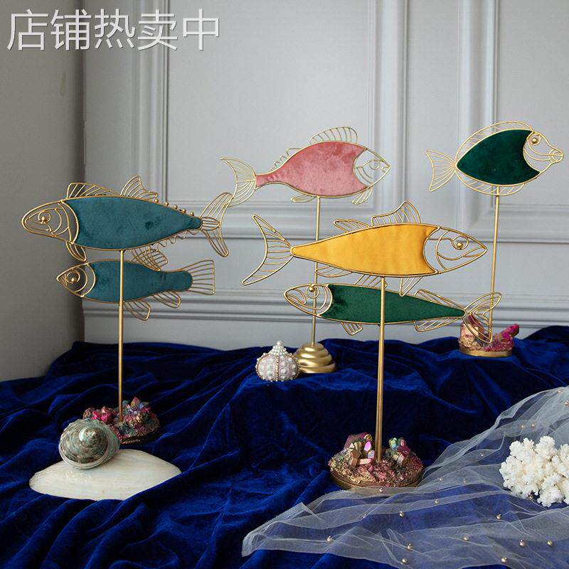 创意定制彩色鱼造型绒布首饰架金属铁件饰品展示架橱窗展示道具