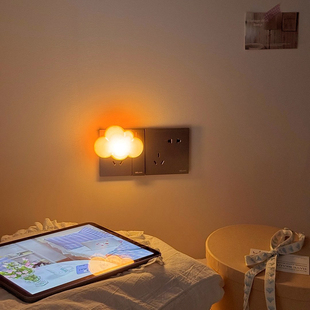 自由又浪漫的云~小夜灯光控感应卧室睡眠床头灯插电喂奶LED节能灯