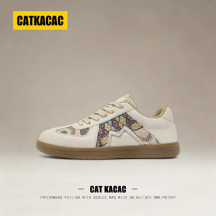 美国BLACKCAT男生鞋子小白鞋男款夏季新款老钱风防滑增高休闲板鞋