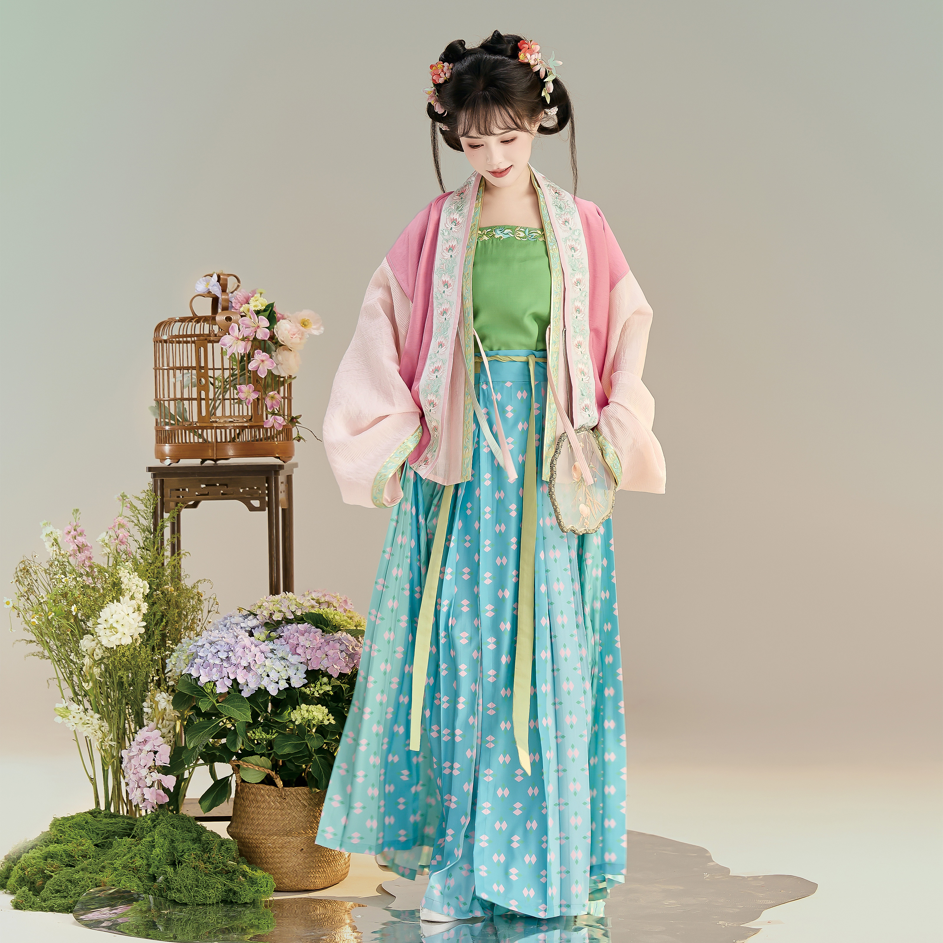 宋百迭裙传统绣印结合春夏汉服