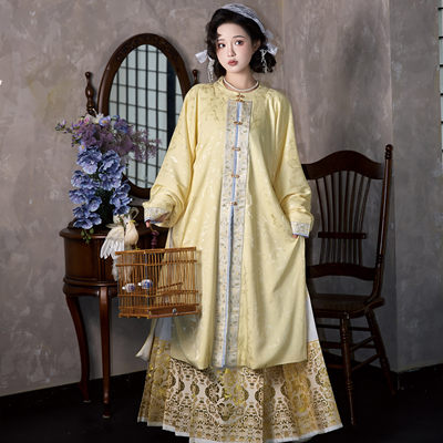 明圆领双层长袄加绒外套秋冬日常