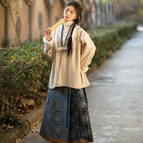 秋冬加绒汉服明制马面裙