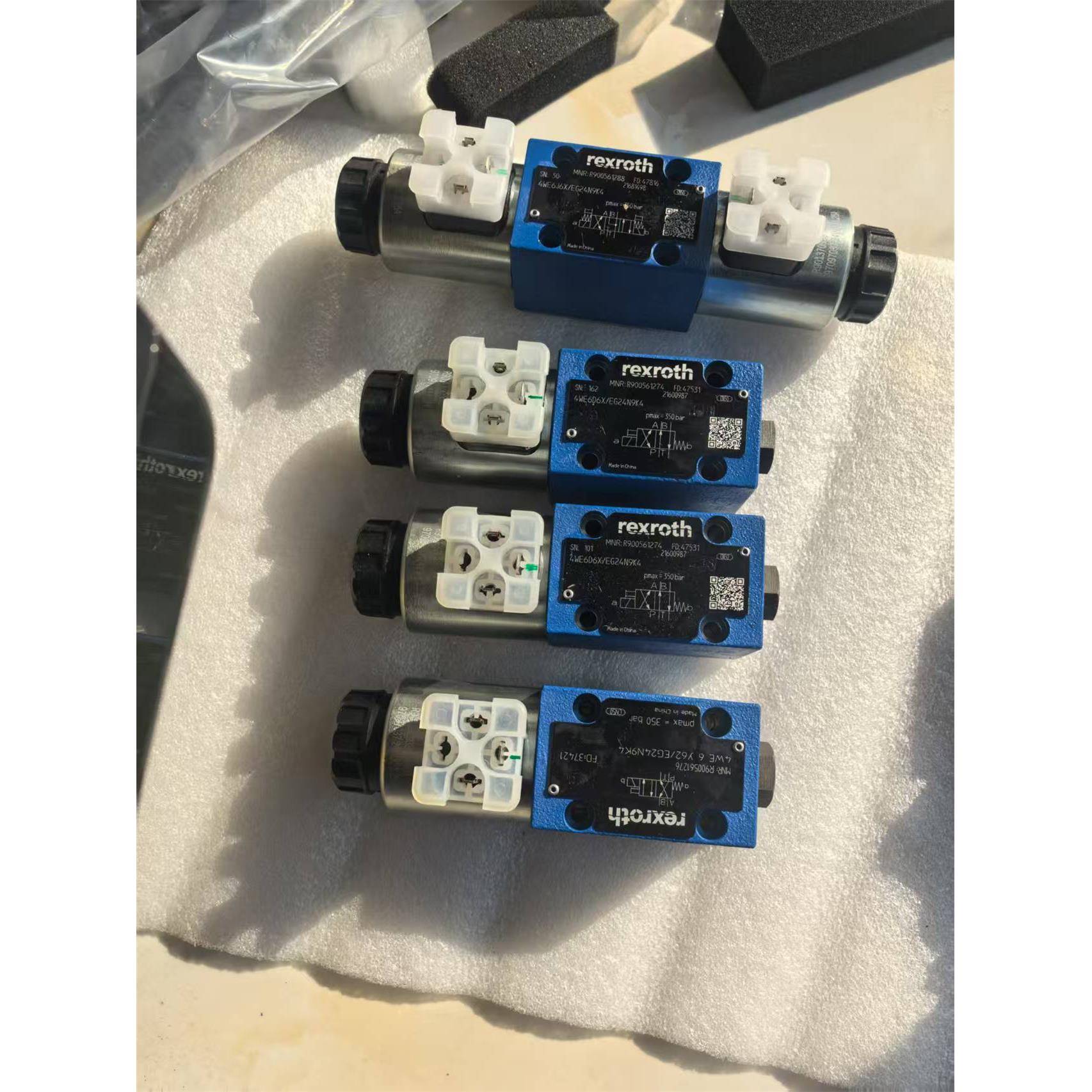 4WE 10 F33/CG24N9K4 力士乐电磁阀 Rexroth液压换向阀 型号齐全