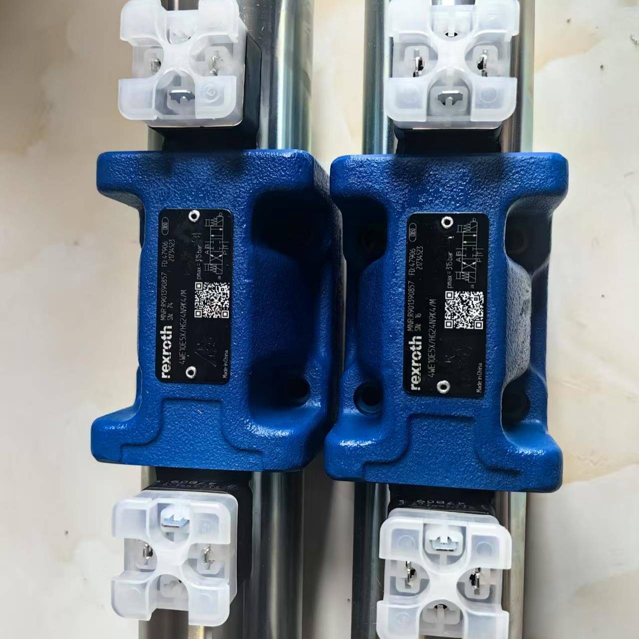 4WE6E70/HG24N9K4 4WE6J70/HG24N9K4 力士乐换向阀 Rexroth电磁阀