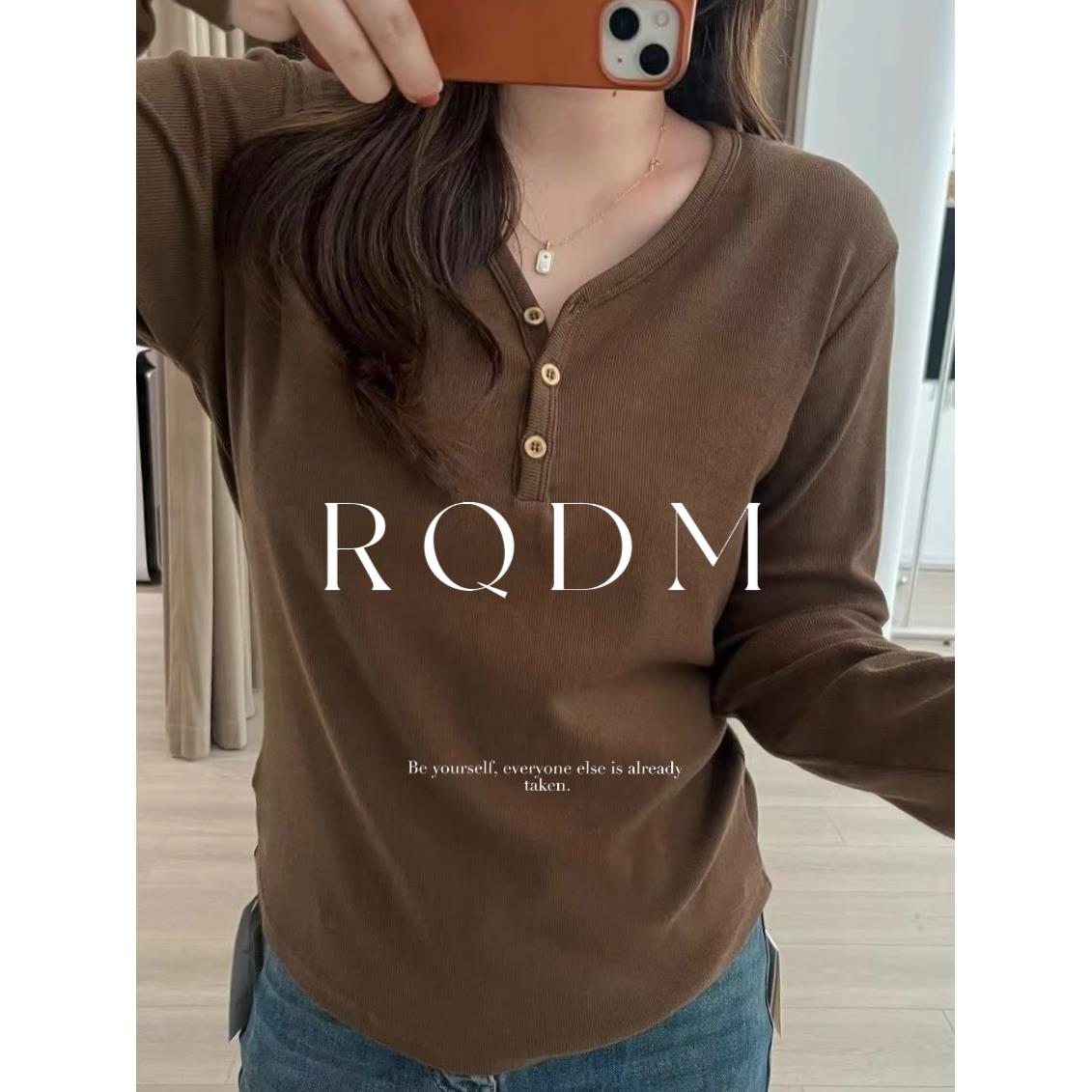 2025新款韩版大码女装2025秋冬新款胖MM小排扣简约百搭显瘦V领正