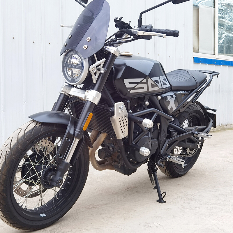 。适用於高金gk500护杠保险杆机车改装配件防摔杠後货架尾箱支