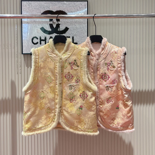 26年冬上新新中式重磅钉珠刺绣设计马甲(不含内搭下装)w10282