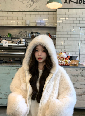 一善家帽拼接小毛绒毛球宽松环保狐狸皮草宽松保暖短外套A19692