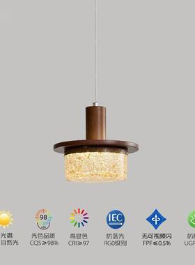 The French medium-winded bedroom bed-head chandeliers are hi