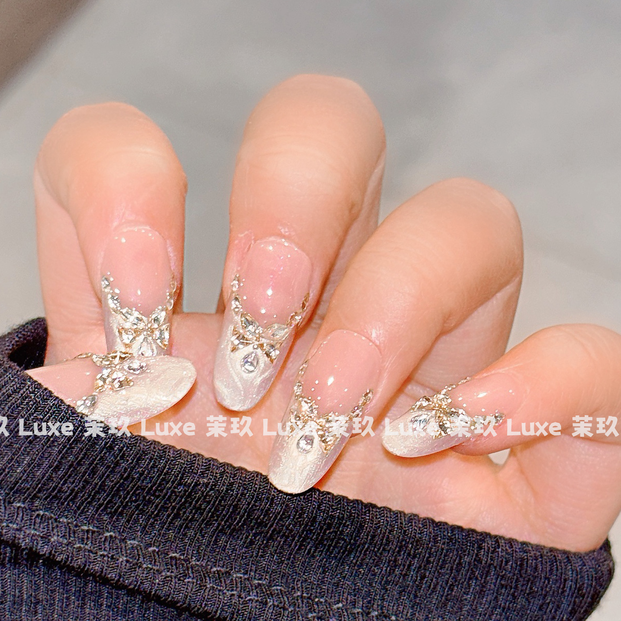 2025新款显白猫眼纯手工穿戴甲气质美甲仙女百搭高级感美甲贴片法