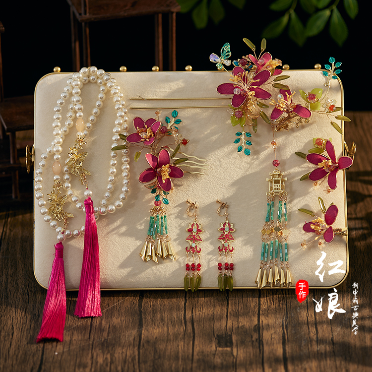 流苏发簪古典旗袍晨袍秀禾发饰