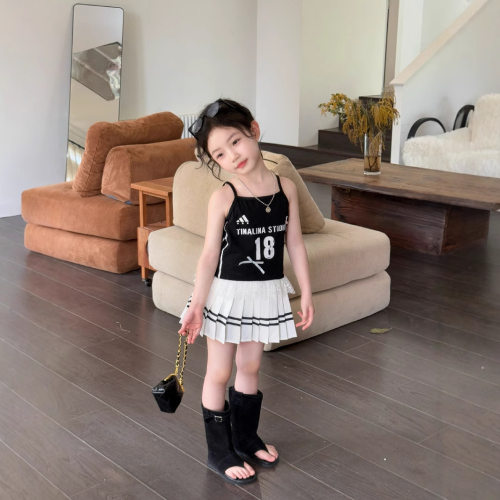 女童韩版2026夏季运动芭蕾风蕾丝吊带背心洋气时髦小女孩百褶裙