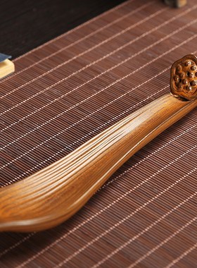 Sandalwood line incense burning incense inserted a ceramic