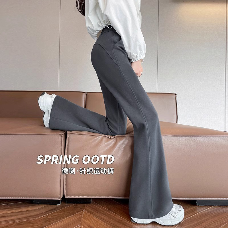 灰色微喇裤女小个子春秋2025年新款运动卫裤高腰显瘦针织喇叭裤女