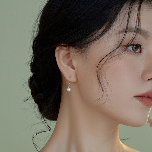 百搭气质天然珍珠耳钩