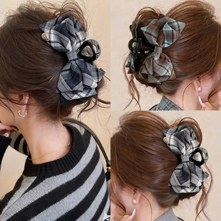 学院风格 后脑勺鲨鱼夹高级感盘发发夹头饰 纹蝴蝶结抓夹女2026新款