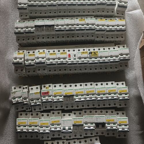 议价断路器iC65NA9F18106A9F18216
