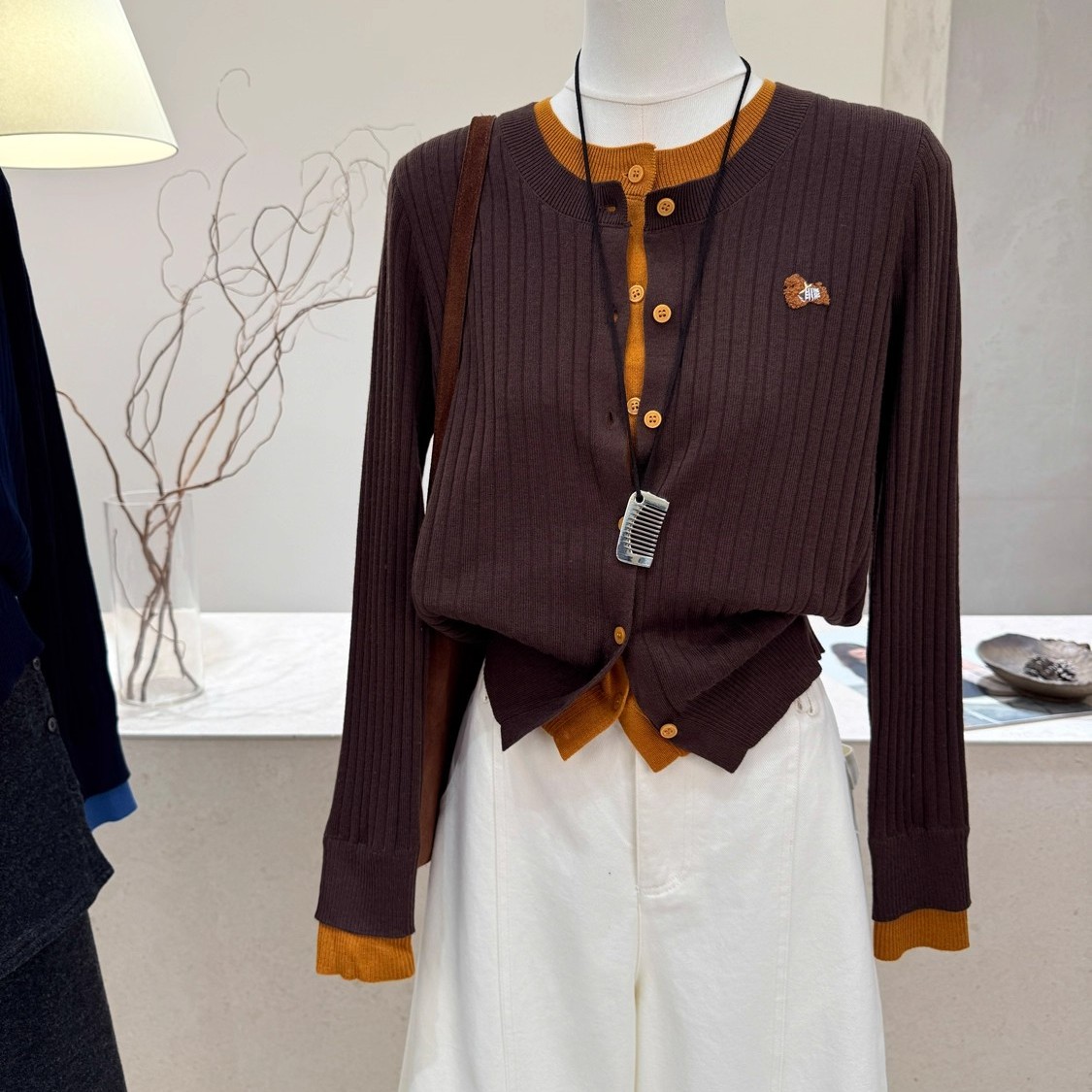 韩版圆领假两件坑条针织开衫女秋冬新款高级感独特外搭上衣外套潮