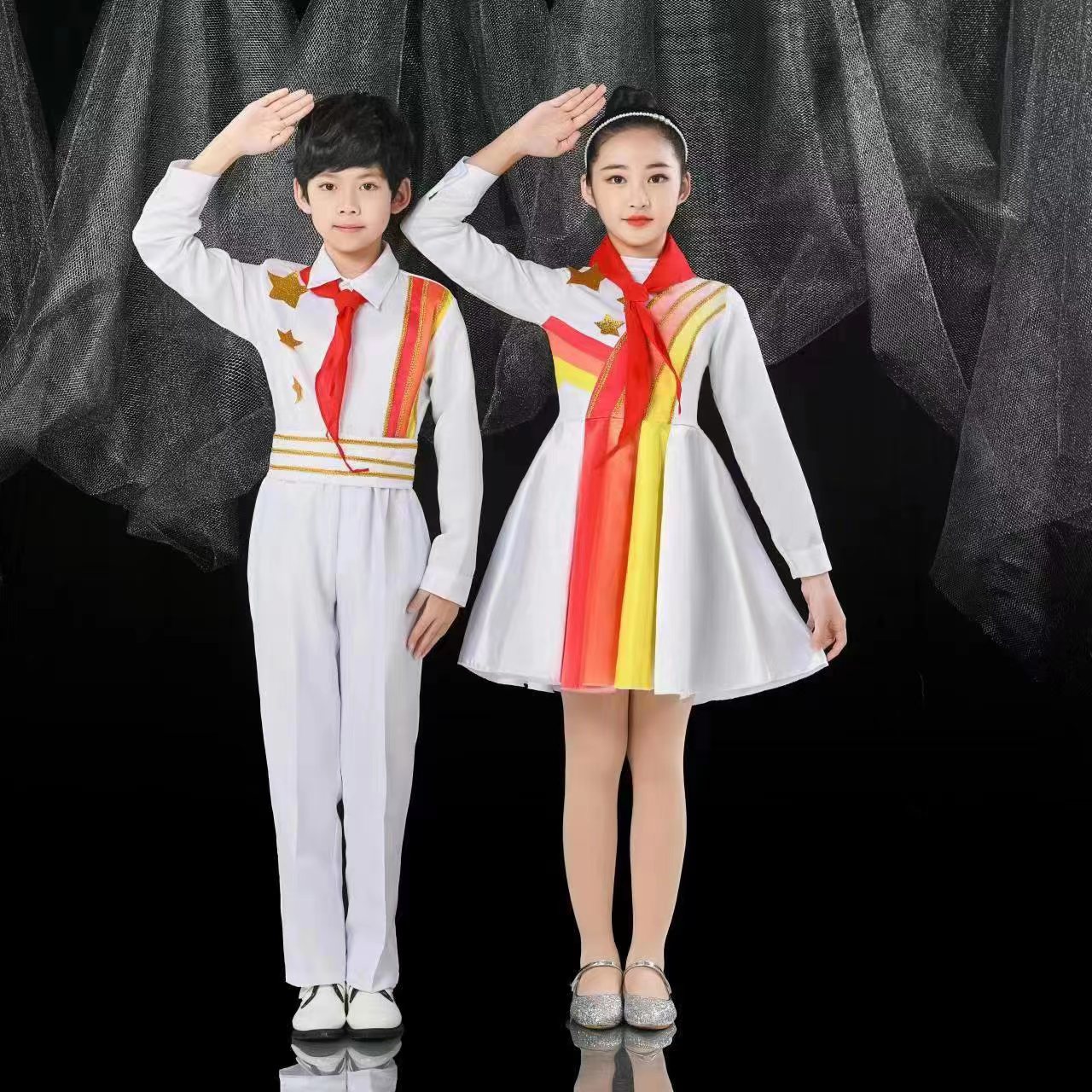 儿童合唱团红歌比赛诗歌朗诵