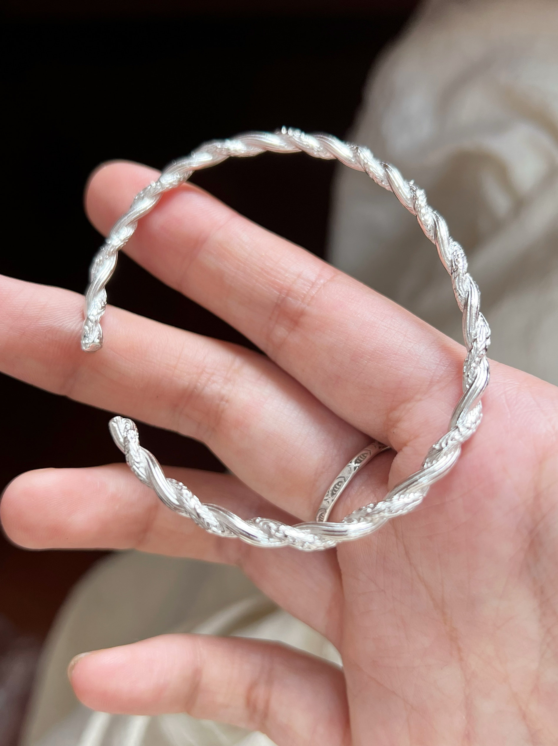 不闲原创手作 两股麻花～s925纯银缠绕麻花绞丝银镯 时尚小众设计