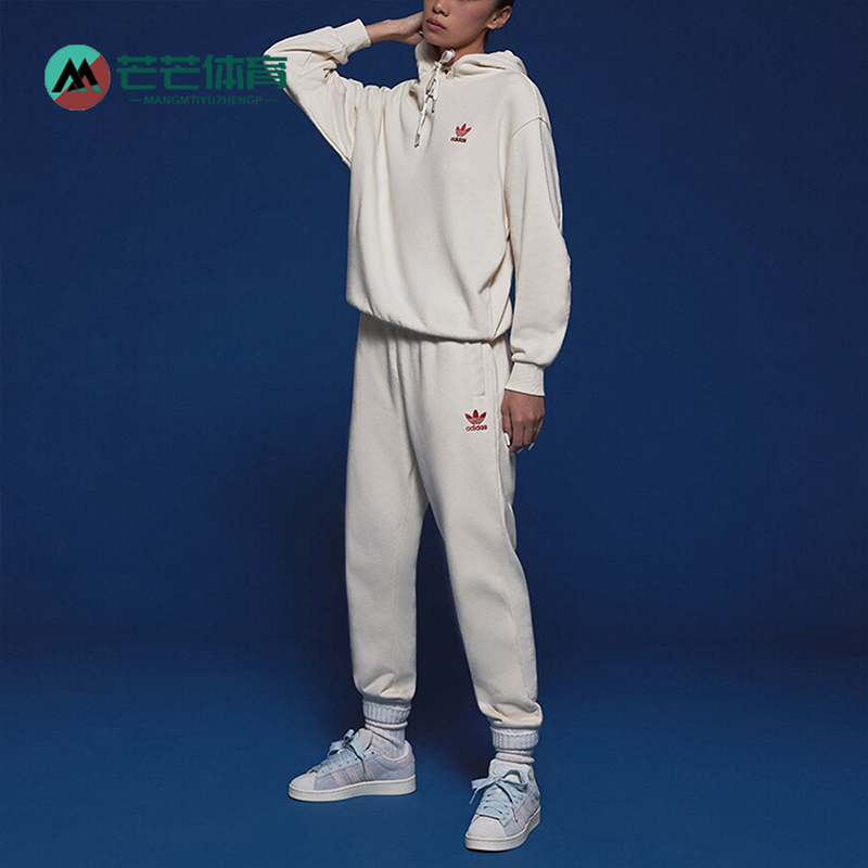 阿迪达斯正品女子运动板鞋