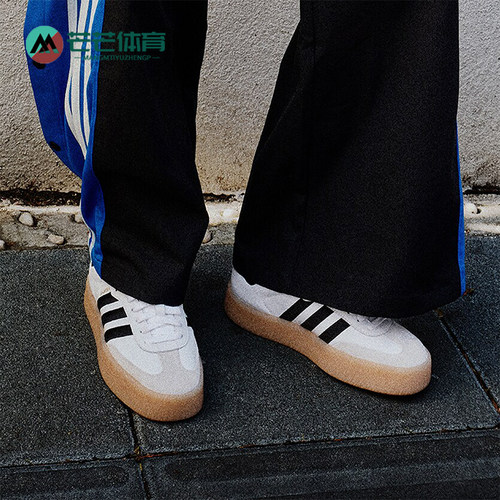 阿迪达斯女士经典运动鞋