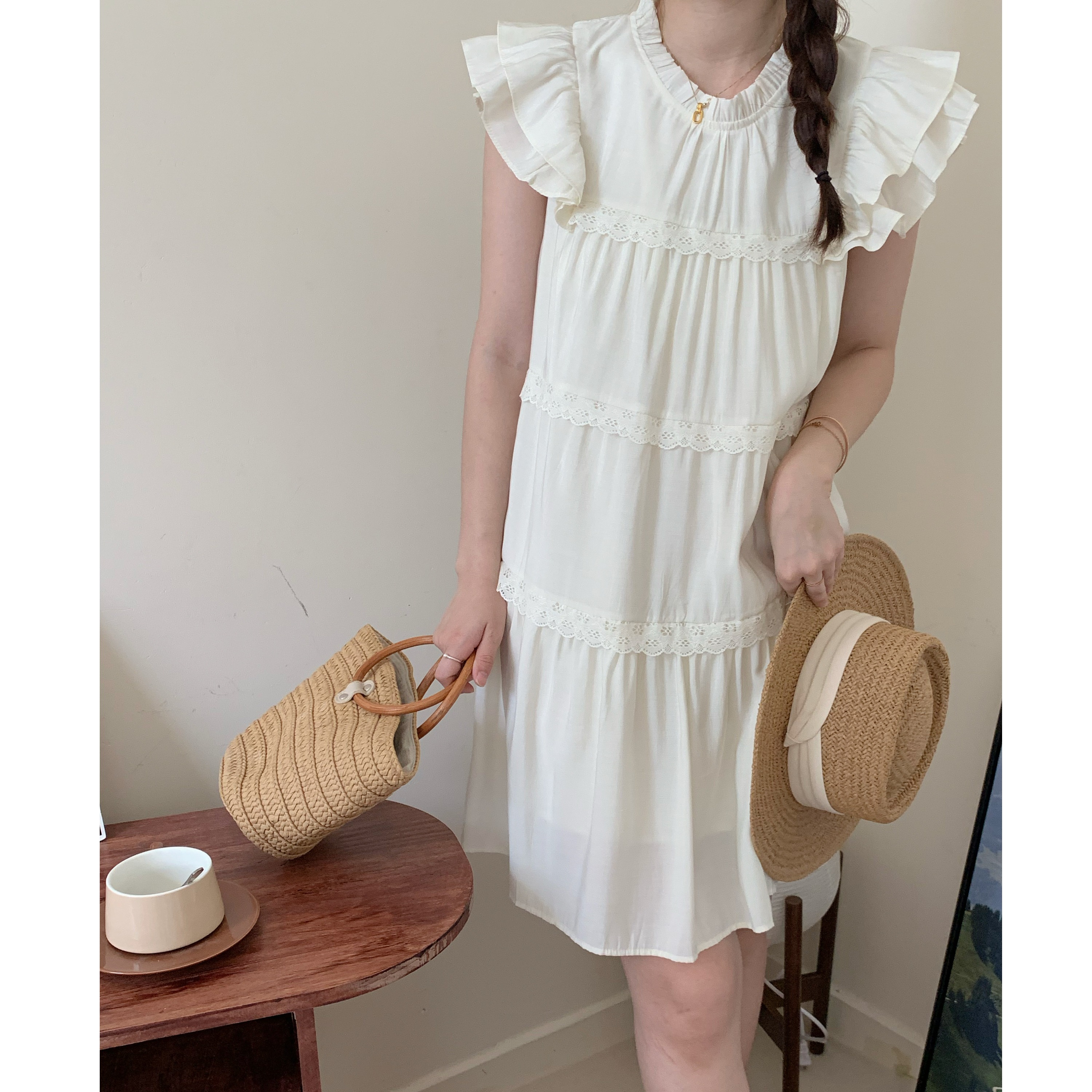 MTHE  法式设计感甜美小飞袖蕾丝花边娃娃连衣裙 女款