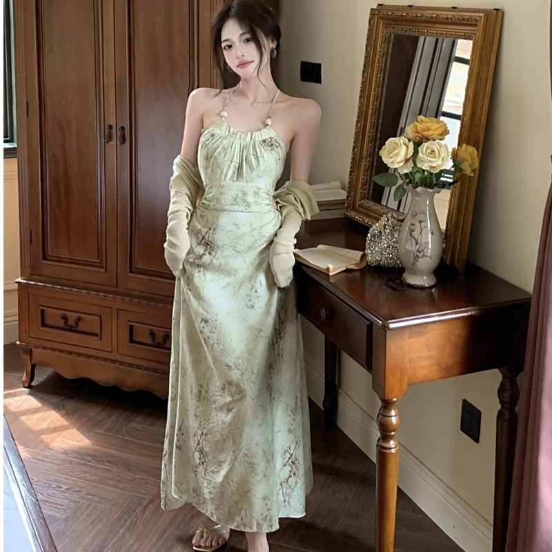 MTHE 复古气质温柔镂空露腰印花挂脖吊带连衣裙开衫两件套 女款