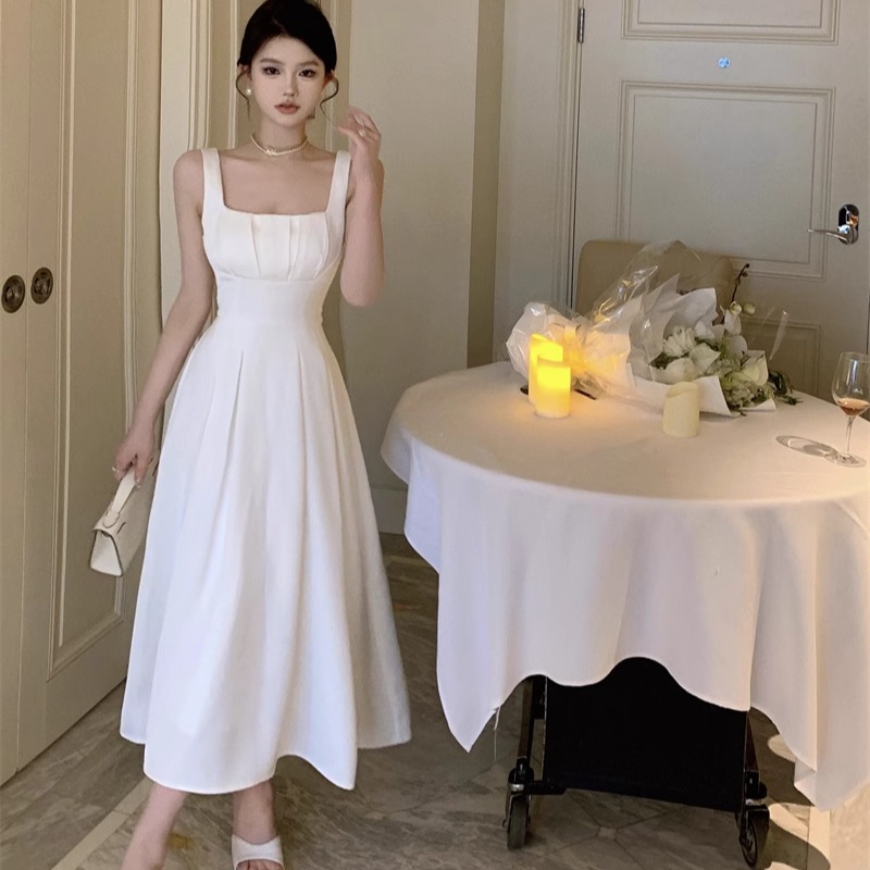 MTHE 夏季法式气质设计感温柔风收腰吊带连衣裙 女款