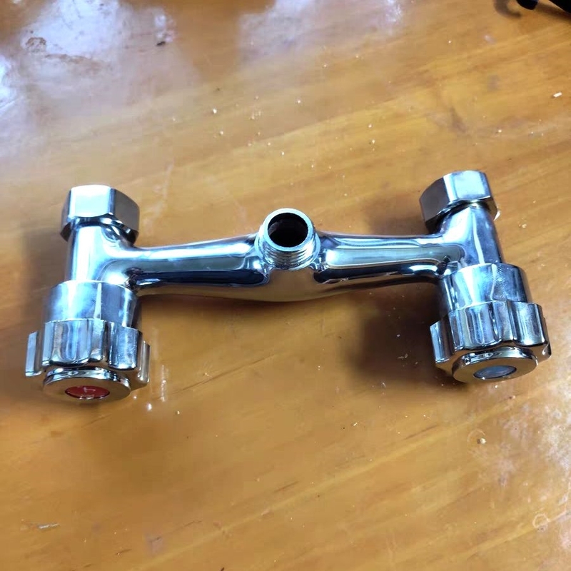 淋浴万向冷热双开关花洒龙头混水阀洗衣池入墙式双把双控水龙头