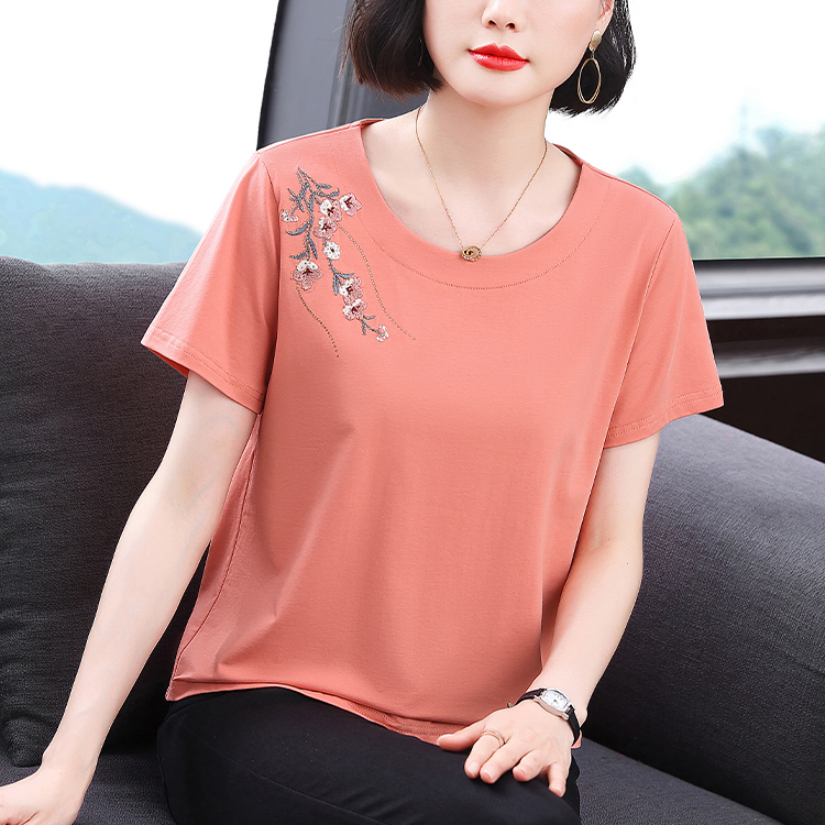 妈妈纯棉刺绣短袖T恤女2025新款中年女士宽松洋气夏季遮肚子上衣