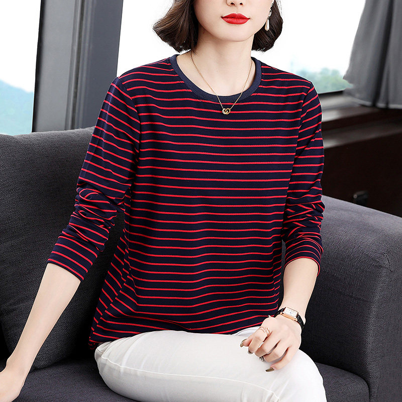 春秋装2022新款女装中老年妈妈纯棉长袖t恤女宽松上衣条纹打底衫